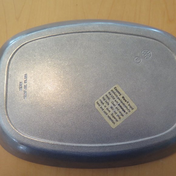 Unique Finish, Wilton Armetale Serving Bread Tray - Picture 2 of 7